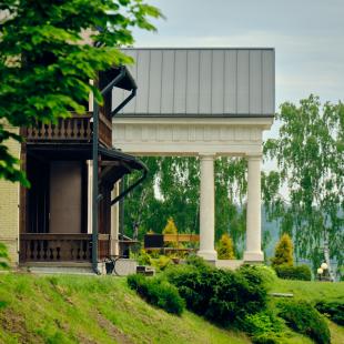 Усадебно-парковый комплекс «Святск Гурских»