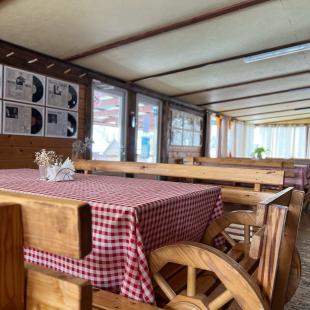 Кафе Кафе на базе отдыха «Красногорка»