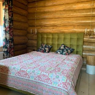 Интерьер коттеджа Stesha Lodge в Глубокском районе