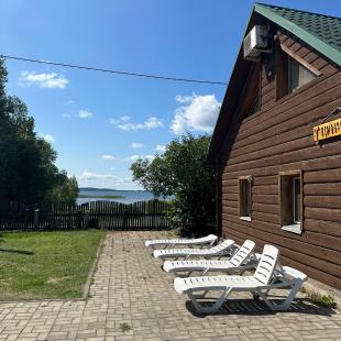 Усадьба «Домик у причала» на базе отдыха «Красногорка»