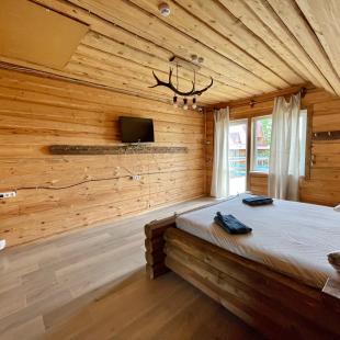 Усадьба Домик «Бабочка / Божья Коровка» на базе отдыха «Красногорка»,