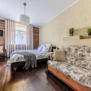 "Домик у пруда" 2-х уровневый дом на 13 человек