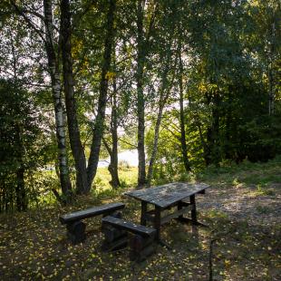 Территория усадьбы «Берлога Hall» в 104 км от Минска