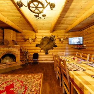 Интерьер усадьбы "Медвежий угол"
