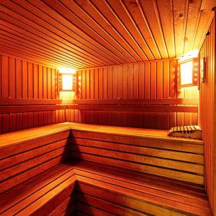 Интерьер усадьбы с баней "VIP Дубрава"