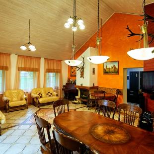 Интерьер усадьбы с баней "VIP Дубрава"