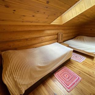 Дом в историческом месте у реки