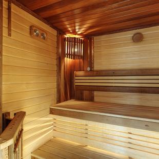 Финская сауна в усадьбе «Парадиз» в Минском районе