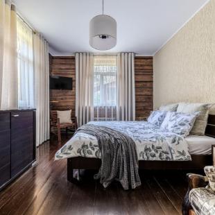 "Домик у пруда" 2-х уровневый дом на 13 человек