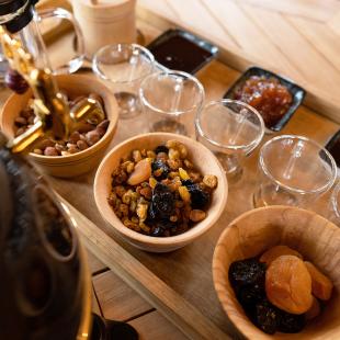 Баня на озере в загородном экопарке «Акварель»