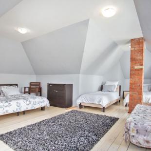 2-х уровневый дом с террасой в загородном комплексе "Пигасово" на 13 спальных мест