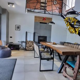 Вилла у реки