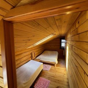 Дом в историческом месте у реки