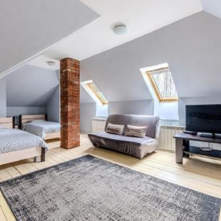 "Домик у пруда" 2-х уровневый дом на 13 человек