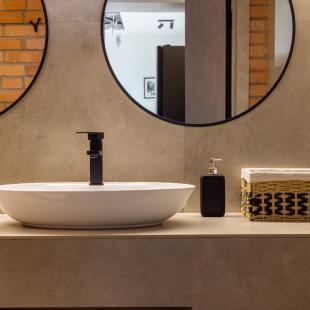 Вилла у реки