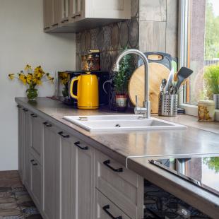 Вилла у реки