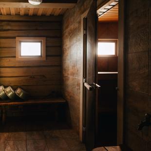 Баня с комнатой отдыха