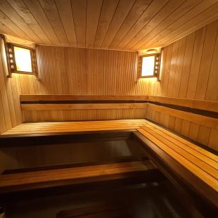 домик для двоих с баней и бассейном